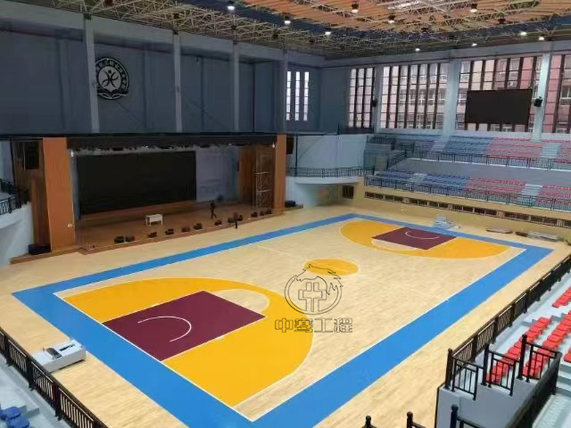 篮球场“门面担当”科学选材指南：5大核心材料深度解析